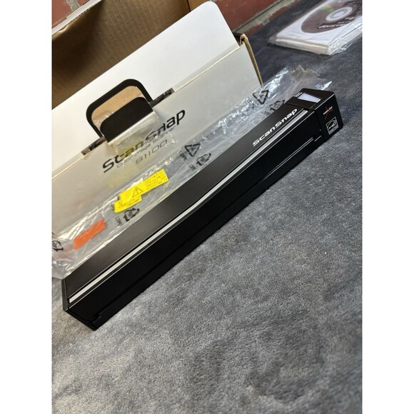 ScanSnap S1100 600dpi Color Portable Document Scanner Used With Box - Picture 4 of 10